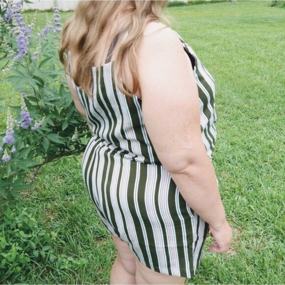 Green Striped Romper 2 Piece 3X - Picture 6 of 7